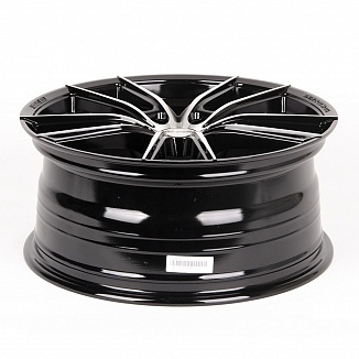 Replica ZERO 2239-DS191 8x18 5x108 ET40 Dia 73,1 (Чёрный Глянцевый) VL80750