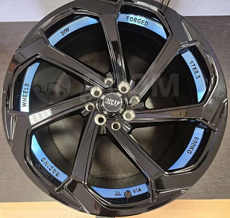Replica 7038_2645 8x17 4x100 ET20 Dia 73,1 (Black) 70382645