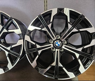 Replica H3457_2397 8,5x19 5x112 ET40 Dia 66,5 (хром) H34572397