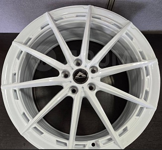 Replica XF006_2088 8,5x19 5x114,3 ET35 Dia 73,1 (бeлый) XF0062088