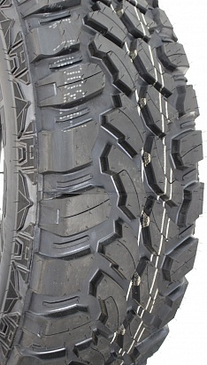 Royal Black Royal M/T 265/70 R17 LT 12220426141