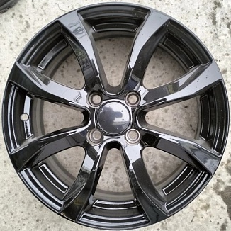 Вектор 110 6x15 4x100 ET45 Dia 67,1 (черный) 11035BK